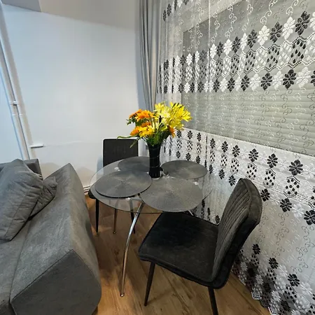 Mall Apartamento Constança