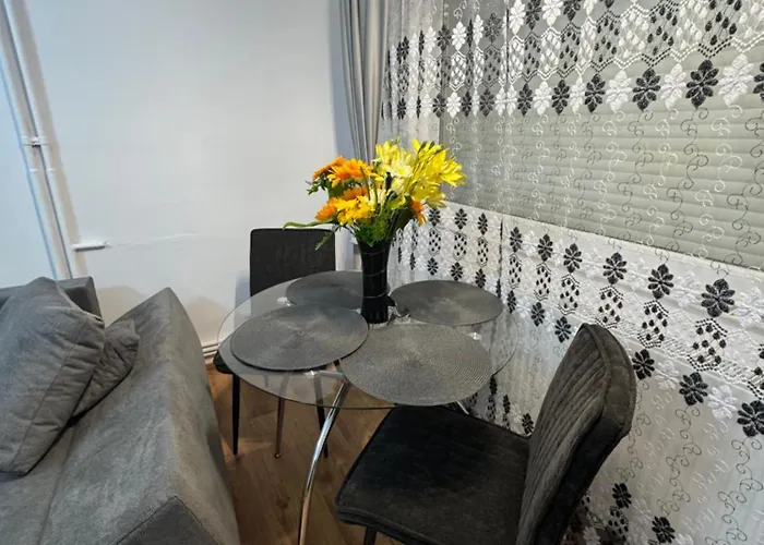 Mall アパート コンスタンツァ